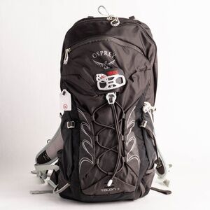 Osprey Tallon II M/L 19-23in Stealth Black Hiking Outdoors Backpack Bag NWT